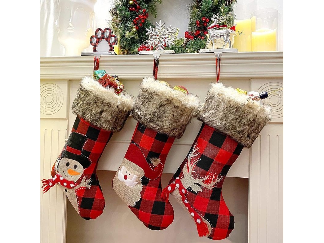 Calcetines Navideños De Tartán Rojo Y Negro, 3 Piezas Con Elementos Navideños Clásicos.