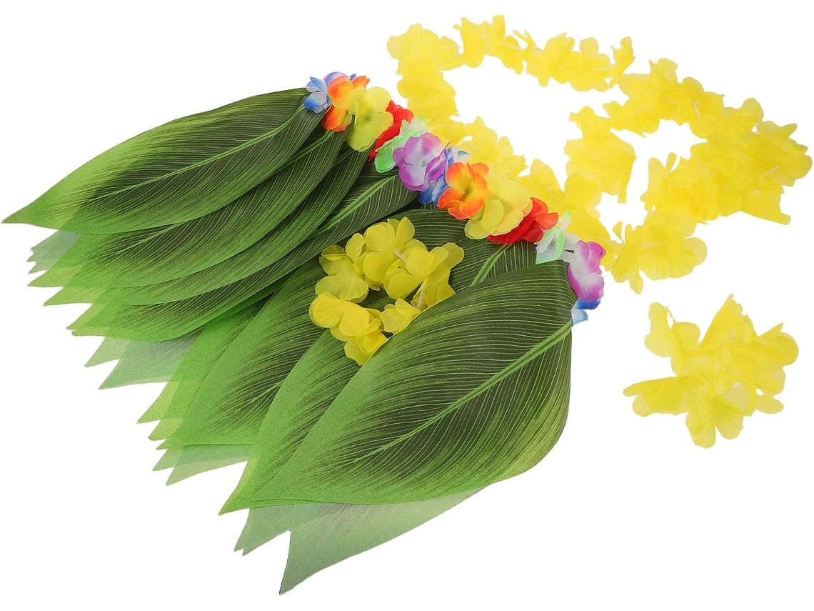 Traje Luau: Falda Hawaiana Con Pequeños Estampados Florales Y Corona De Flores Para Fiestas Y Eventos En La Playa.
