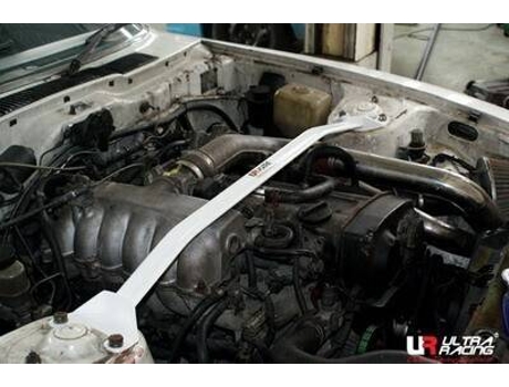 Barra Estabilizadora ULTRA RACING para NISSAN 280ZX 79-83