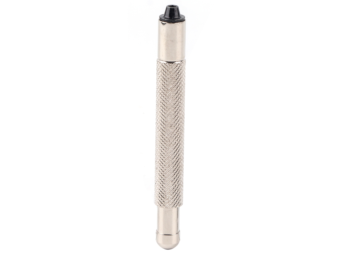 Herramienta auxiliar para dar cuerda a la corona de un reloj mecánico de 3,5 mm