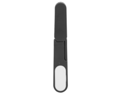 Tijeras de costura negras en forma de U para cortar hilos.
