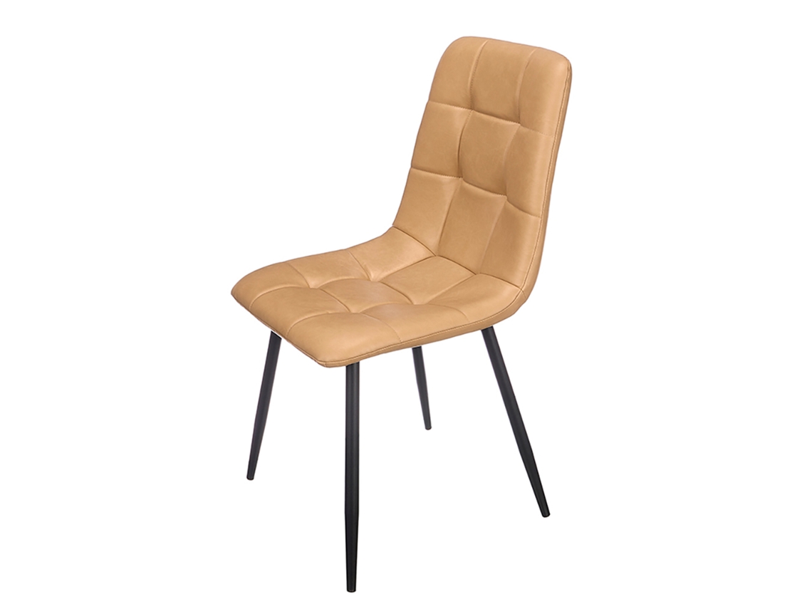 Silla Ancha De Cuero En Color Beige.