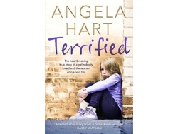 Libro Terrified de Angela Hart (Inglés)