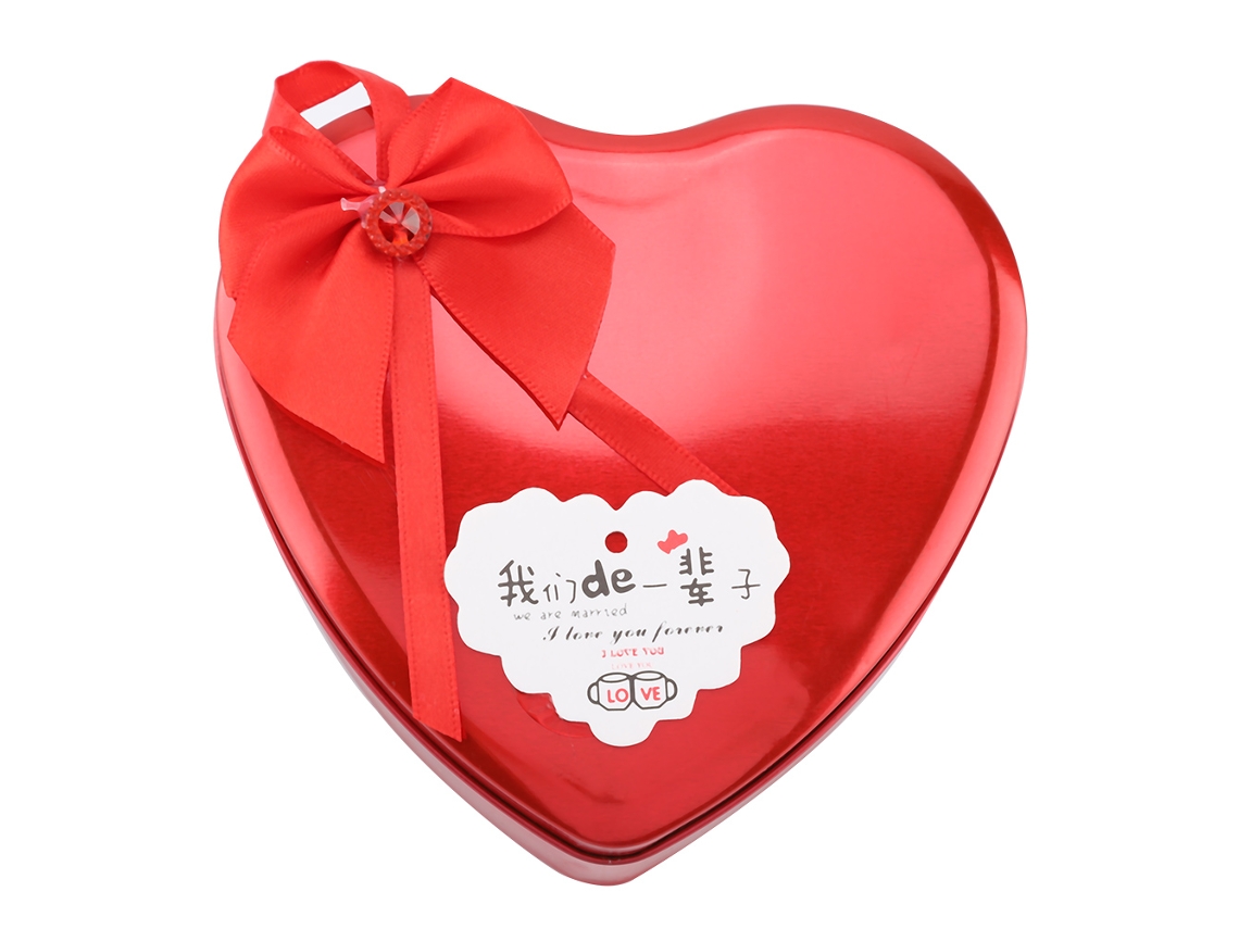 Caja de regalo con rosa artificial roja de jabón y corazón