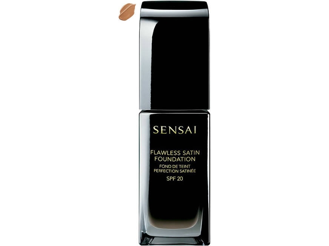 Base KANEBO Sensai Flawless Satin Foundation SPF20 204.5-Warm Beig