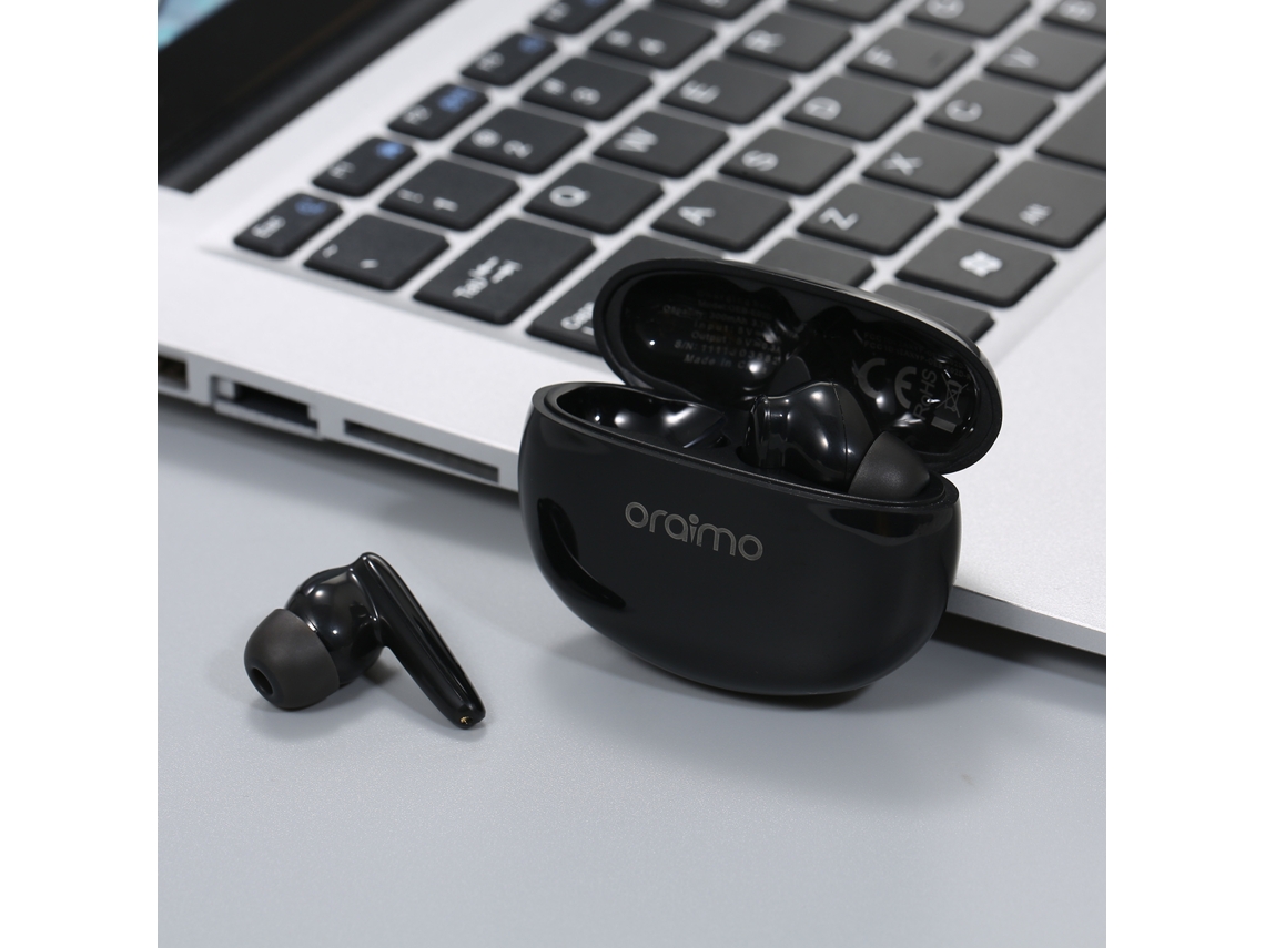 Auriculares Bluetooth Tws Oraimo Oeb-e02d Riff, Color Negro.