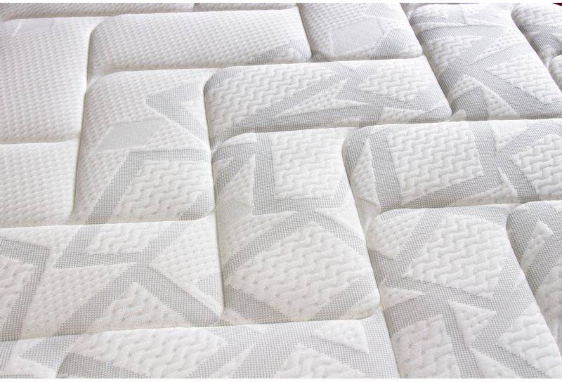 Longue Tanuk Visco red velvet 150x190 150x190cm