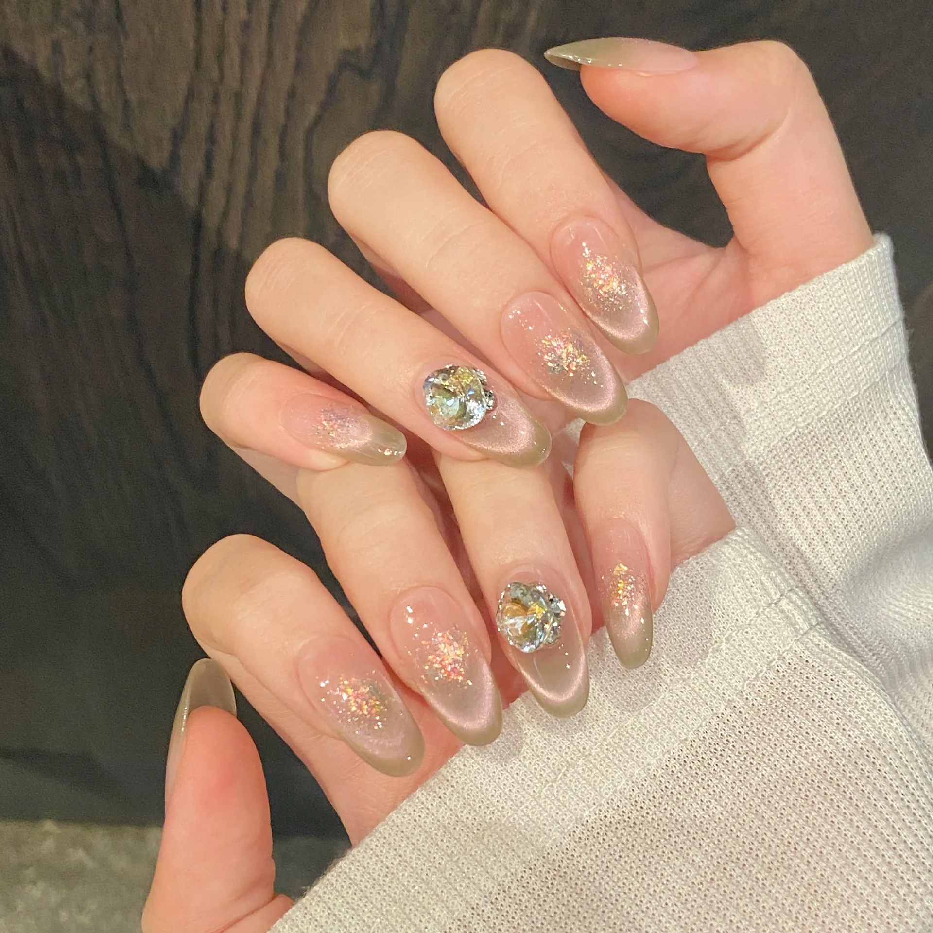 (346-s) Juego De 10 Parches De Uñas Postizas Ovaladas De Longitud Media Con Diseño Floral, Hechas A Mano.
