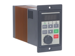 Inversor Vfd Mini Convertidor De Frecuencia 0.2kw Entrada Monofásica Salida Trifásica Transformador