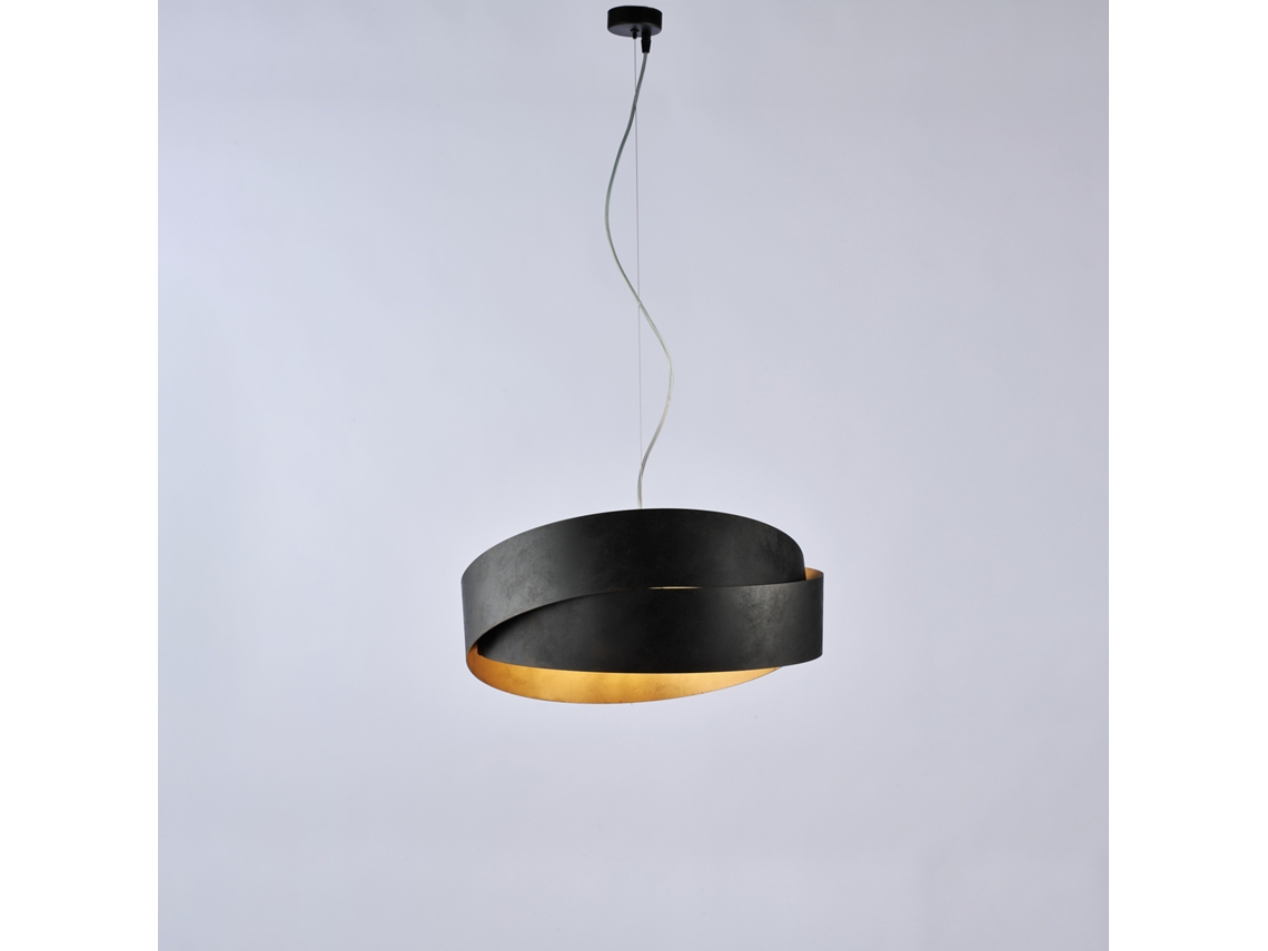 Lámpara colgante Astro de hierro lacado en negro con exterior y decoración en negro. Interior en oro antiguo y cable de acero ajustable. Dos luces Belight.