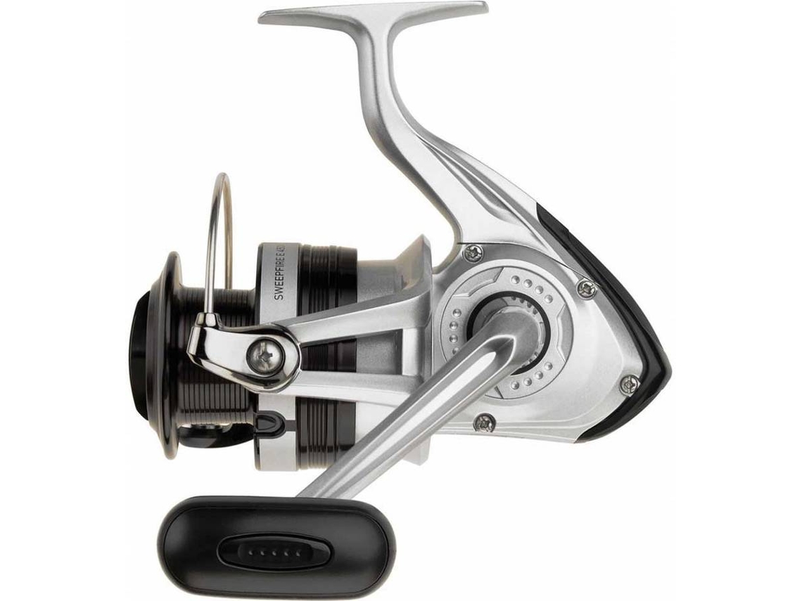 Carrete DAIWA Molinete Sweepfire Ec Plata