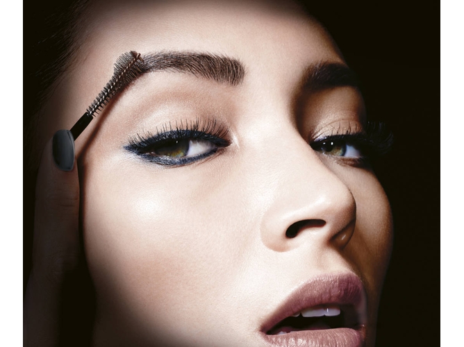 Máscara para Cejas MAYBELLINE Brow Drama Dark Brown