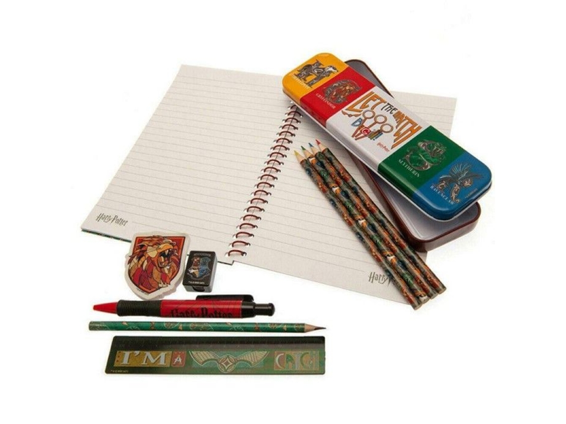 Conjunto De Papelería Animales Emblemas Harry Potter