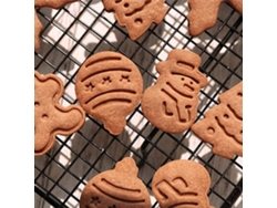JEIIBRZUI Conjunto de 3 Moldes de Silicone em Formato de Árvore de Natal Boneco de Neve e Biscoitos de Gengibre