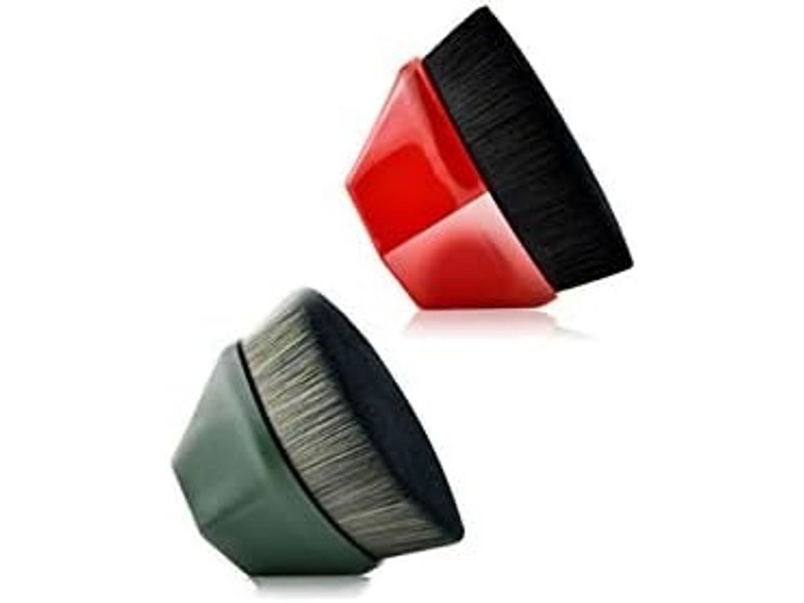 Brocha Multifuncional Petal De Alta Densidad Para Una Aplicación Perfecta De La Base De Maquillaje.