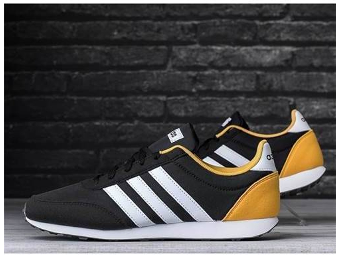 Zapatillas ADIDAS V Racer 20 Hombre (46 - Negro Naranja)