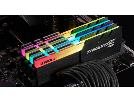 Memoria RAM DDR4 G.SKILL (4 x 8 GB - 3600 MHz)