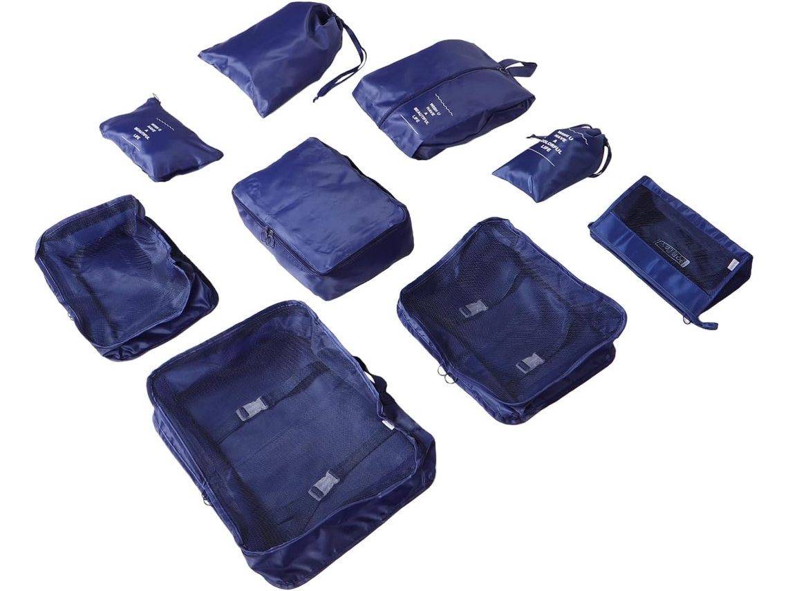 Desde organizadores de viaje para hombres y mujeres hasta cubos para guardar equipaje.