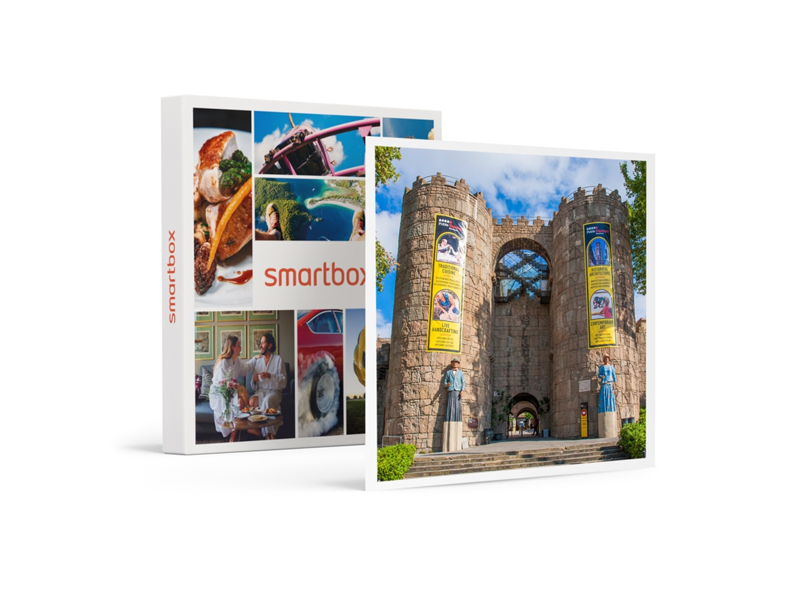 Caja Regalo SMARTBOX Poble Espanyol de Barcelona: 1 entrada al Poble Espanyol para 2 adultos y 2 niños