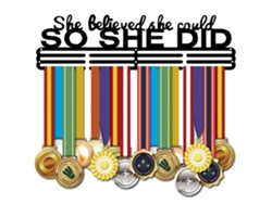 2026-portapremios Para Medallas Deportivas She Believed She Could So She Did: Colgador De Pared Para Gimnasia, Fútbol Y Carreras
