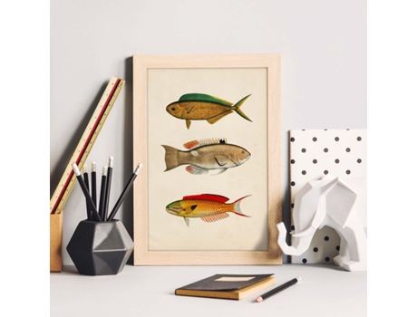 Póster NACNIC de Tres Peces Naranja, Verde, Beige y Rojo en , Fondo Papel Vintage.