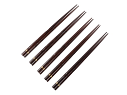 Un Juego De 5 Pares De Palillos Japoneses De Madera Natural, Ecológicos Y Reutilizables.