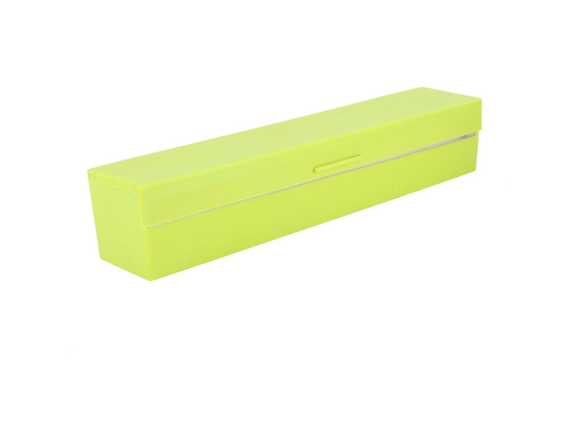 Dispensador de película de plástico verde para conservantes alimentarios.