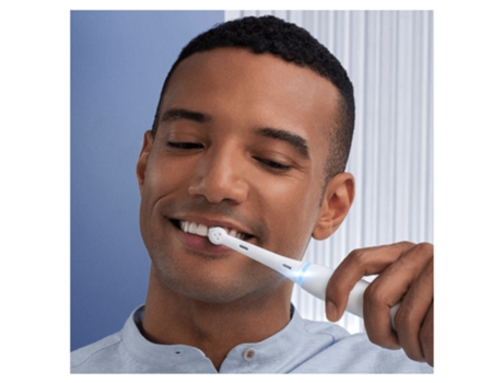 Cepillo de Dientes Eléctrico ORAL-B Io Series 7N