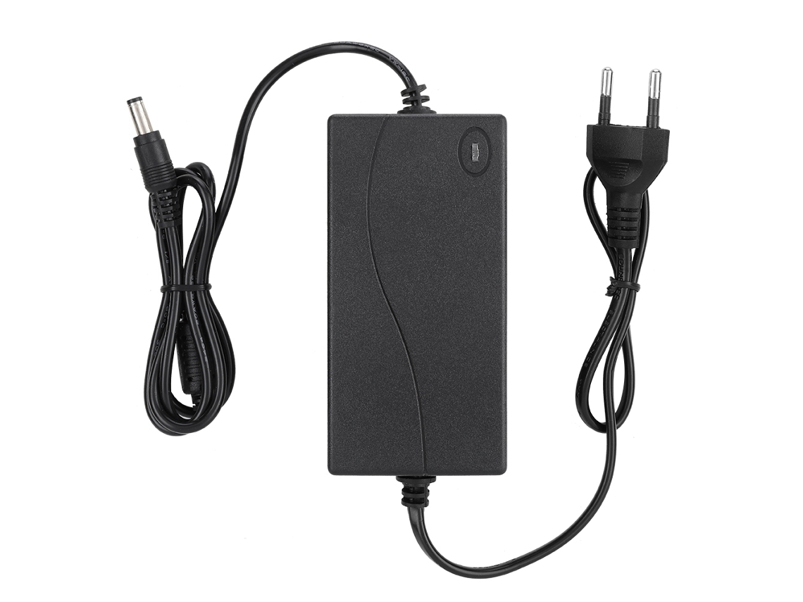Adaptador De Alimentação Ac/dc 9v3a Regulada Com Emc, Baixa Temperatura E Alta Eficiência