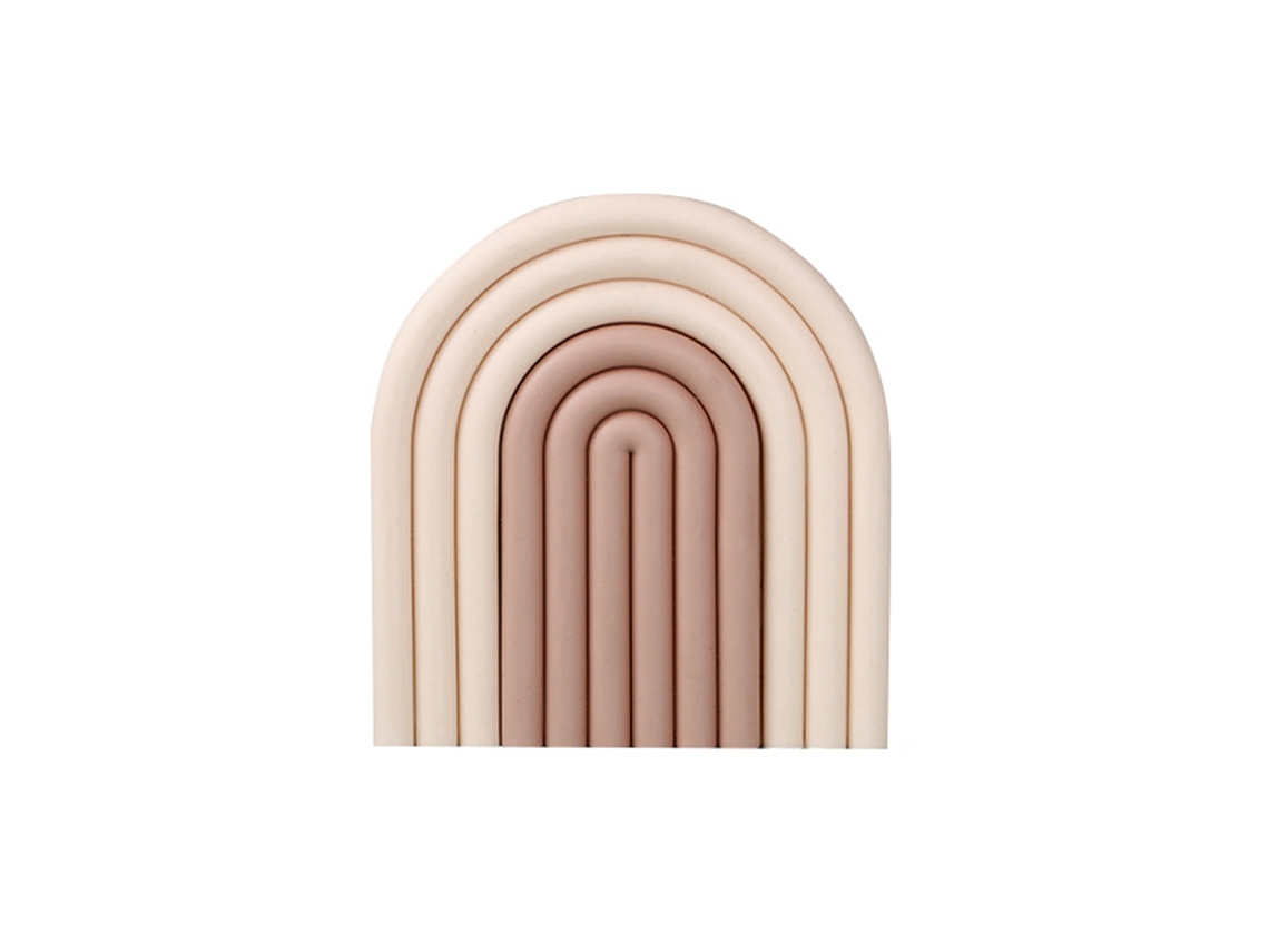 Tapete de silicona beige resistente al calor para cocina y mesa.