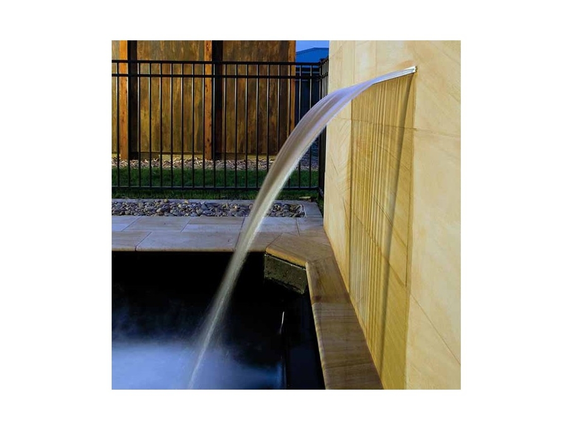 Cascada de Agua para La Piscina Que Se Empotra En La Pared Ancho 300 Mm ASTRALPOOL