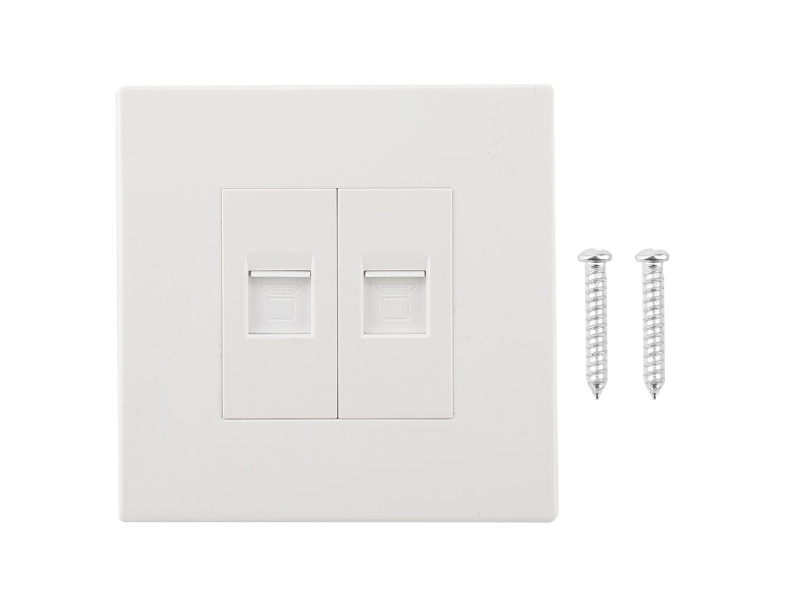 Toma eléctrica con interruptor para vivienda (doble enchufe)