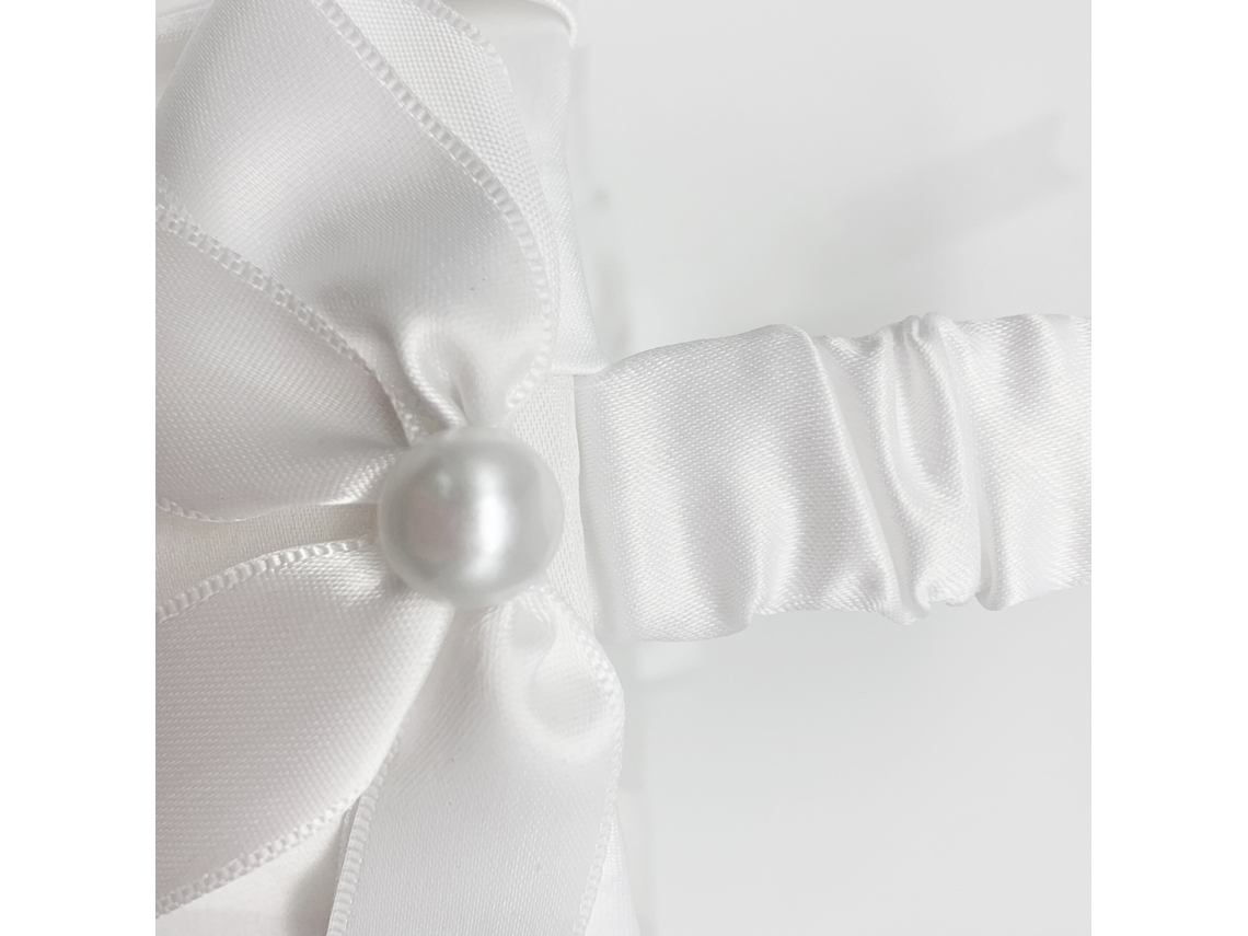 Cesta Floral Para Niña De Las Flores Con Un Bonito Lazo, Diseño Romántico Para La Ceremonia.